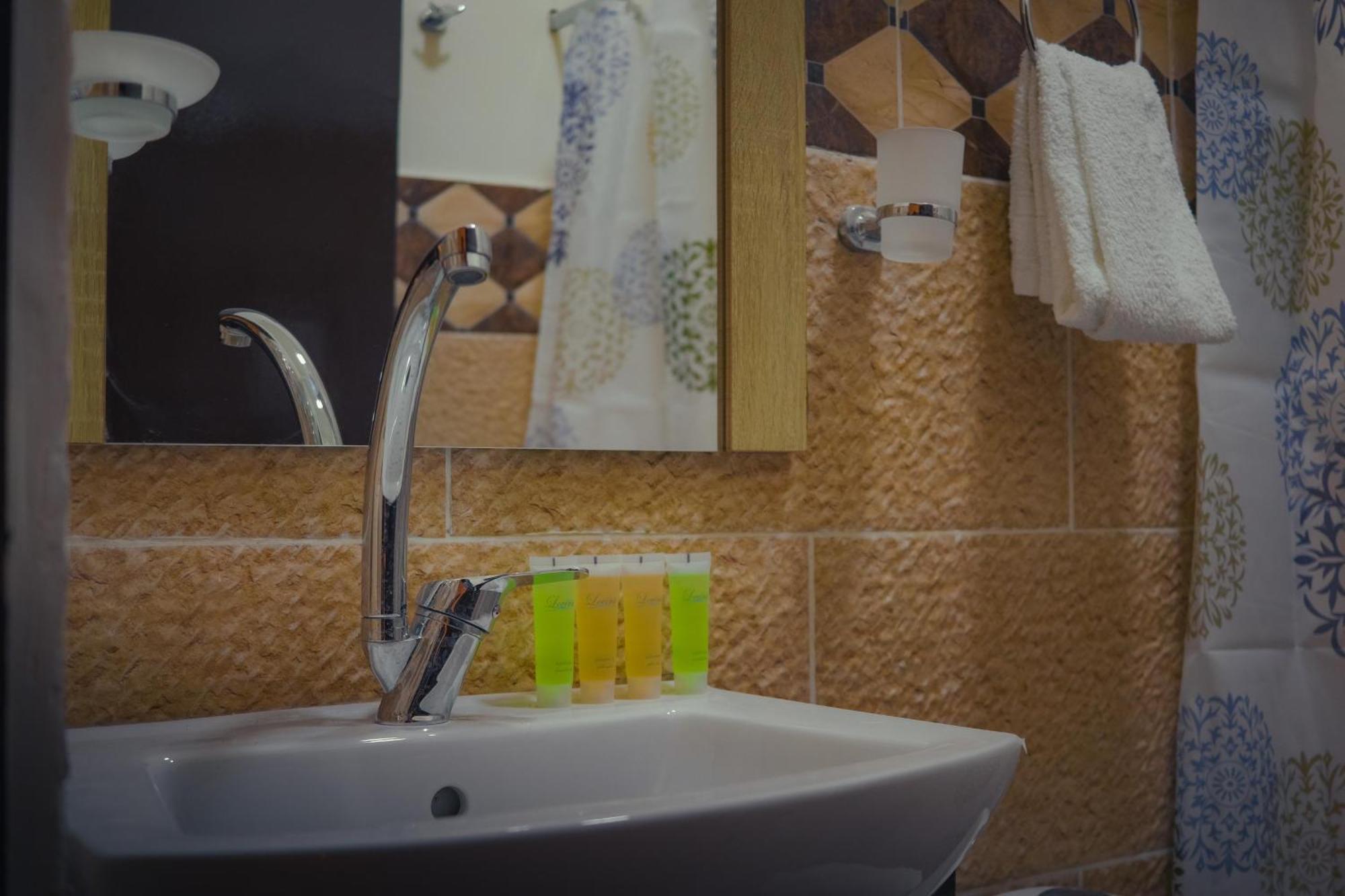 Plaza View Hostel Aţ Ţayyibah Εξωτερικό φωτογραφία