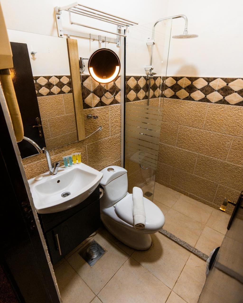 Plaza View Hostel Aţ Ţayyibah Εξωτερικό φωτογραφία